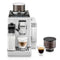 De'Longhi Rivelia EXAM440.55.W – Machine à Café Automatique à Grains, 16 Recettes, Carafe à Lait, Écran Tactile, Blanc
